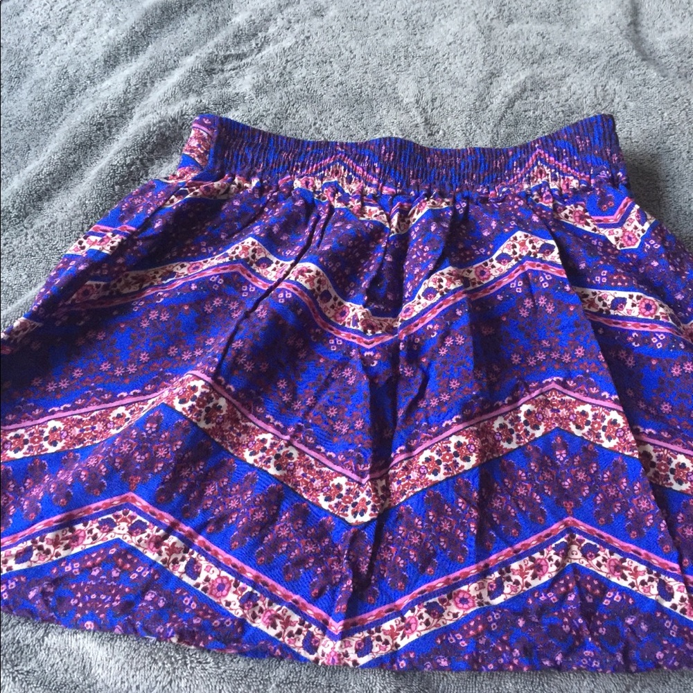 Skirt - Picture 2 of 6